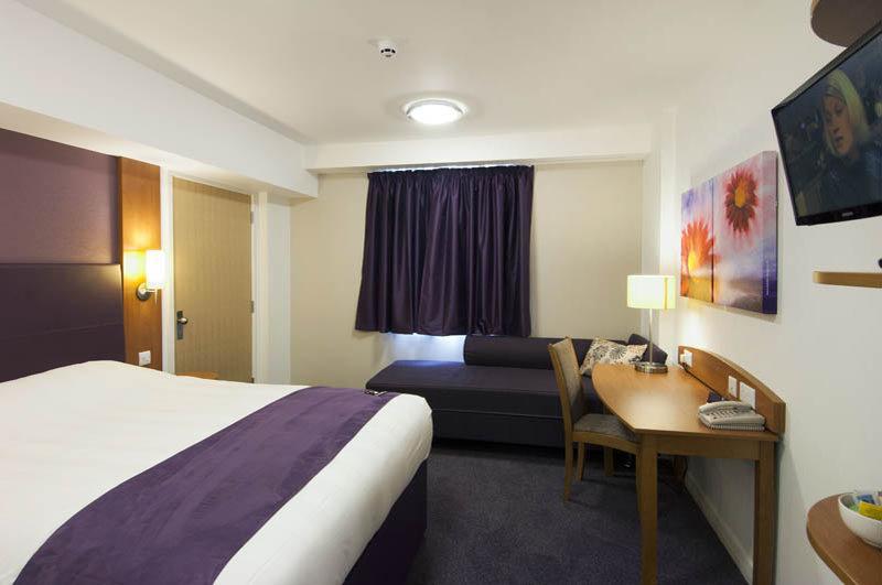 Premier Inn Premier Inn Wrexham North Eksteriør bilde